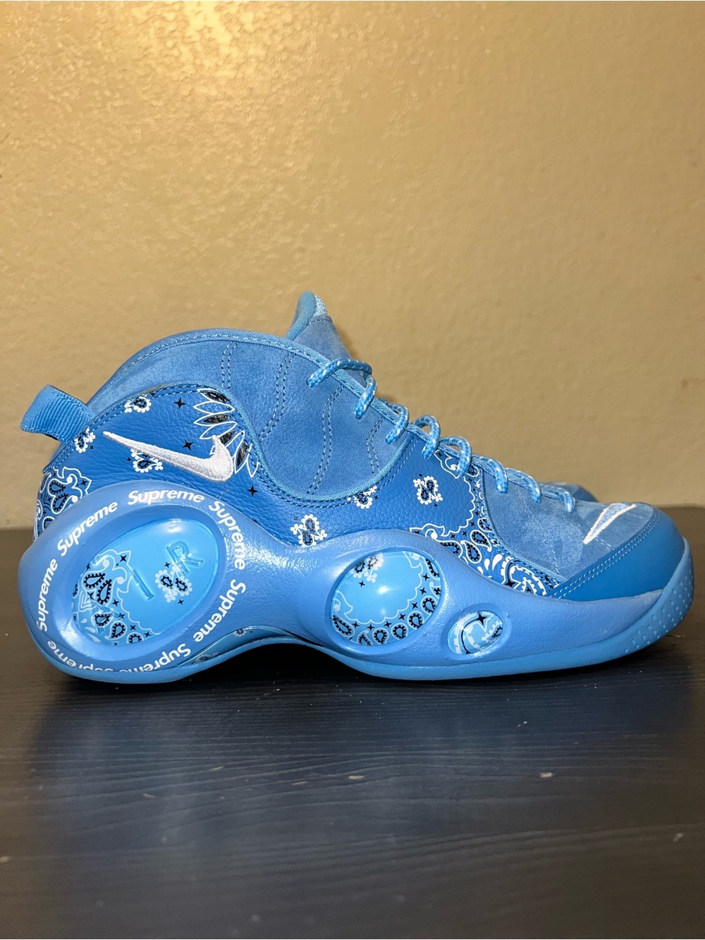 Supreme x Nike Air Zoom Flight 95 SP 'University Blue' Size 9.5